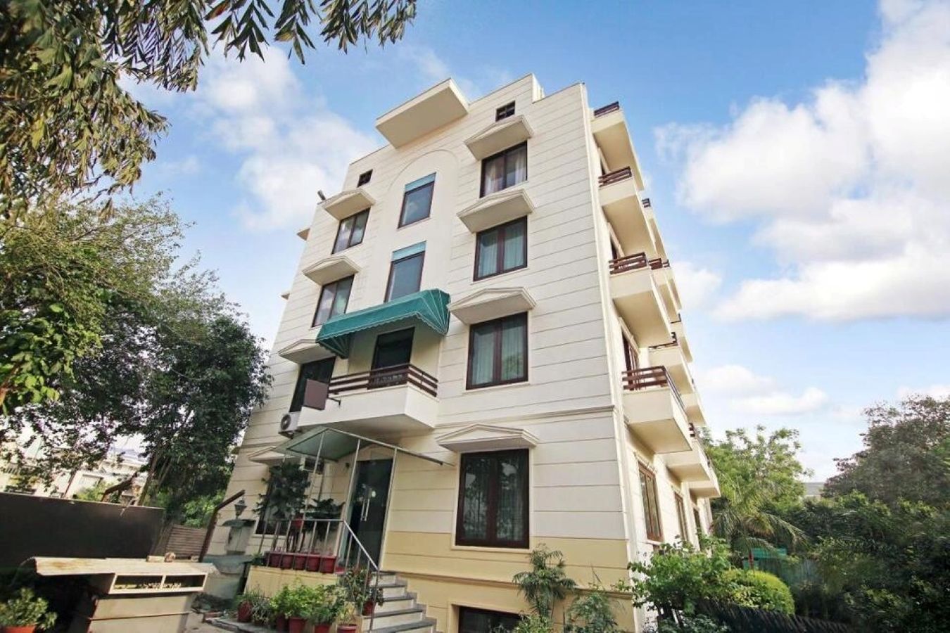 TipsyyInn 006 Sector 24 Gurugram